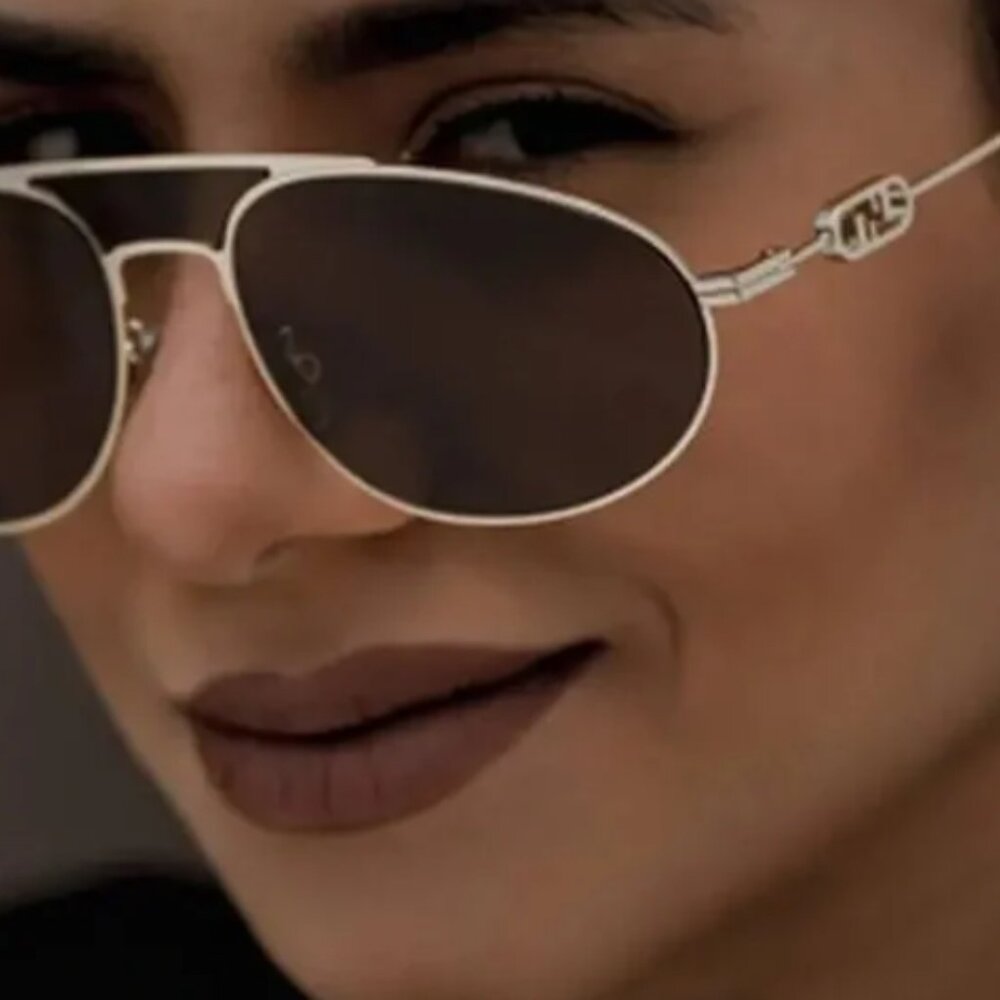 NEW Fendi FE40072U 30E  Fendi - O'Lock Aviator-Style Gold-Tone Sunglasses - Picture 7 of 9